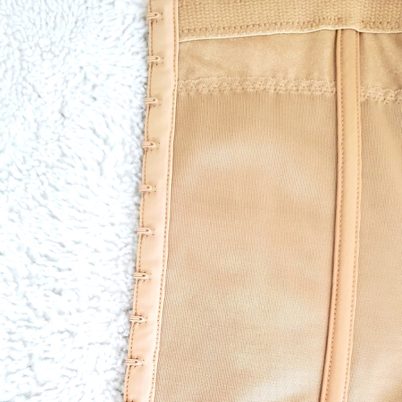 Maidenform Self Expressions Women's Firm Control Waist Cincher|Size:M - Picture 9 of 9